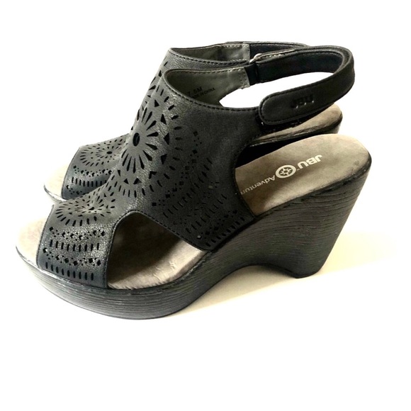 black wedge comfort sandals